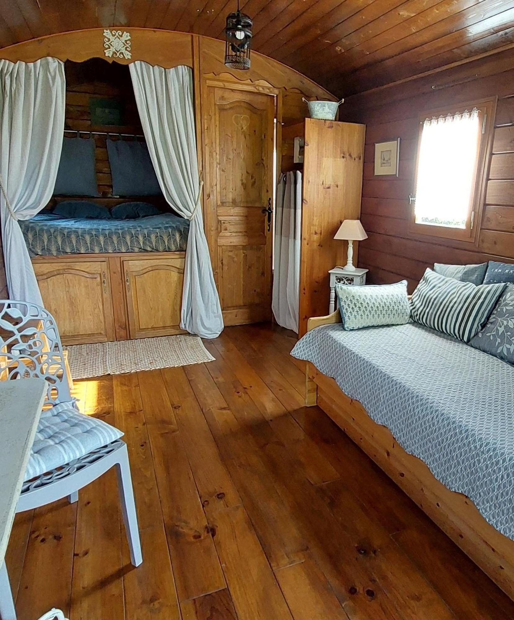 Les Roulottes De La Brauderie Villa Brissarthe Екстериор снимка